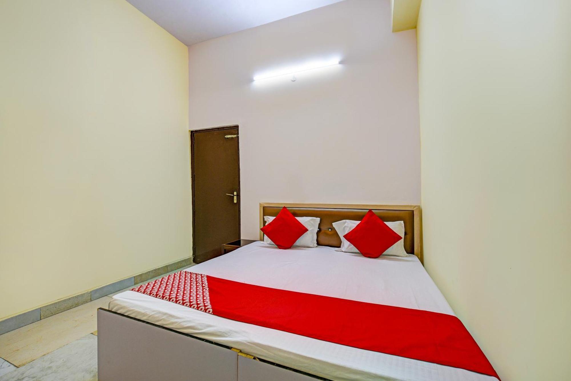 Hotel O Aj Star Hotel Фарідабад Екстер'єр фото